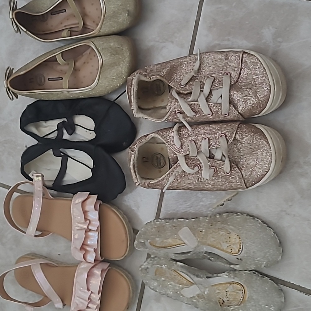 COPY - Girl 6 shoes bundle size 11 to 12